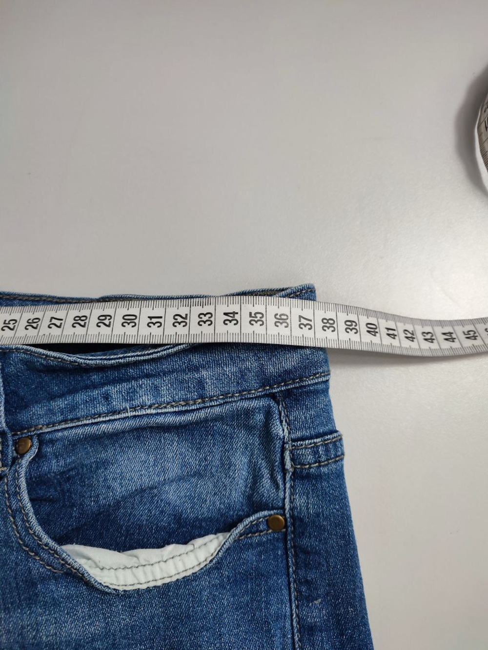 Джинсы Cut&Prel светлые 46 размер