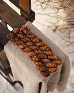 Мини пасма 20 г "Древесный в крапинку" меринос