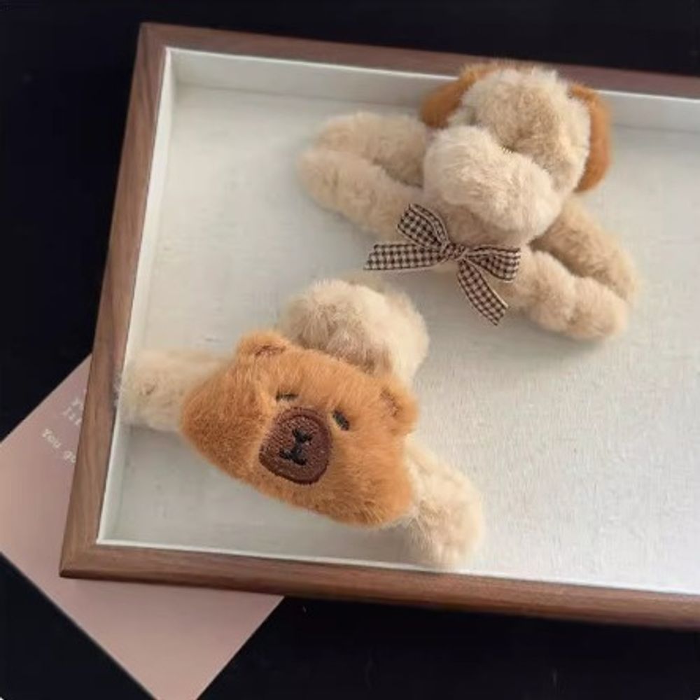Плюшевая заколка &quot;Capybara Bow&quot;