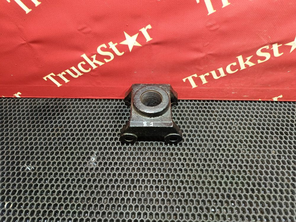 Кронштейн буксировочный 2023г