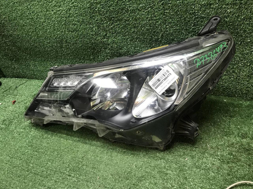 Битая Фара левая Toyota Rav 4 CA40 (12-15) ксенон
