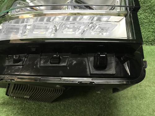 Фара правая Tank 500 (2021-н.в.) LED
