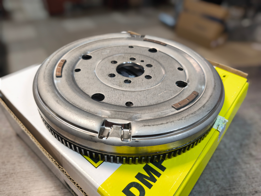 Маховик с 6 отверстиями и 132 зубьями 4150521090