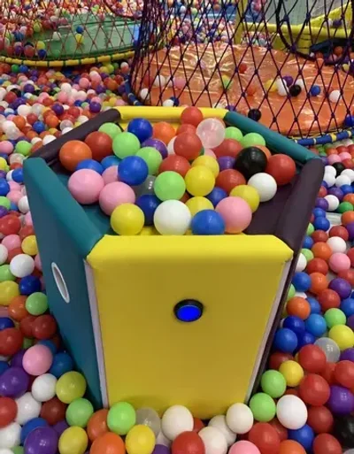 Фонтан для сухого бассейна