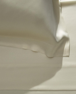 Zara Home - Простыня из 100% тутового шелка, экрю, 240x280 см