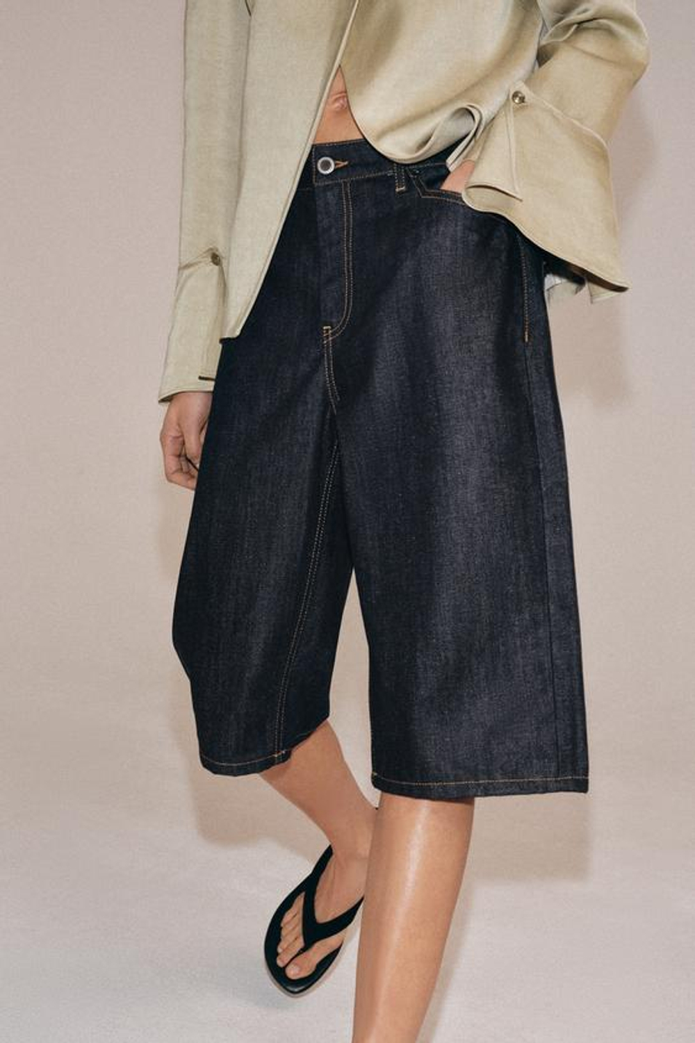 ZARA ДЖИНСОВЫЕ ШОРТЫ — ZW COLLECTION, СИНИЙ