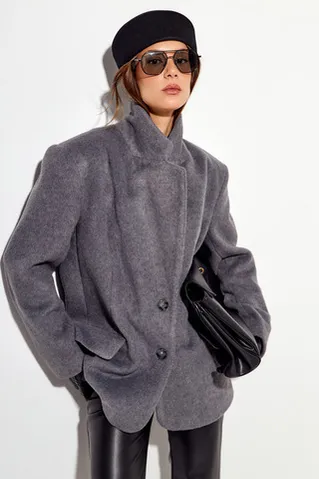 Пальто-пиджак с шерстью серого цвета
