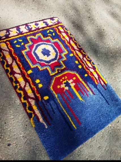 Milli üslubda unikal əl işi xalçası (qarışıq/ göy)