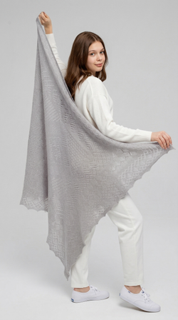 Оренбургский пуховый платок П4-110-03 серый