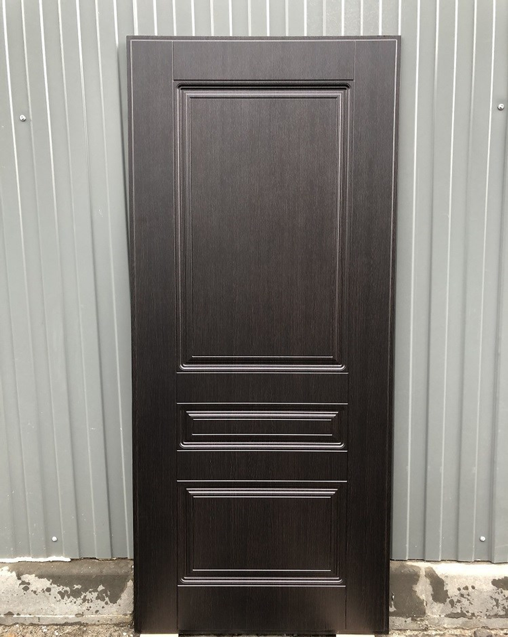 Входная металлическая дверь RеX (РЕКС) 15 Чешуя кварц черный, фурнитура хром/ ФЛ-243 Венге