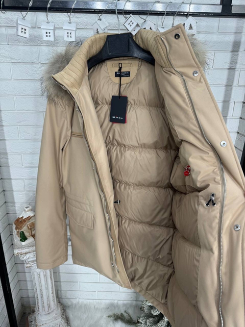Пуховик Kiton