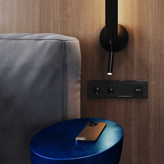 Рамка стеклянная Voltum S70 на 4 поста, (черный,стекло) VLS110408