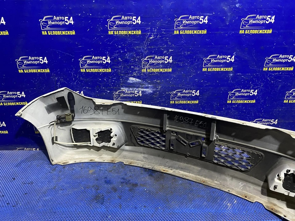 Бампер передний NISSAN ELGRAND 2002-2004