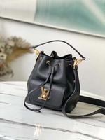 Louis Vuitton Lockme Bucket