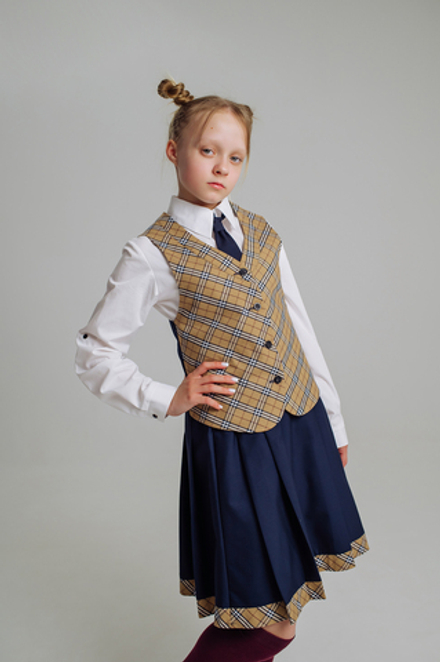 Жилет для девочки "Мячик" (сине-бежевая клетка) коллекция "Галактика"