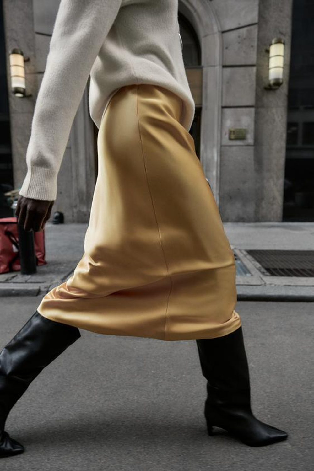 ZARA АТЛАСНАЯ ЮБКА МИДИ, ЖЕЛТЫЙ