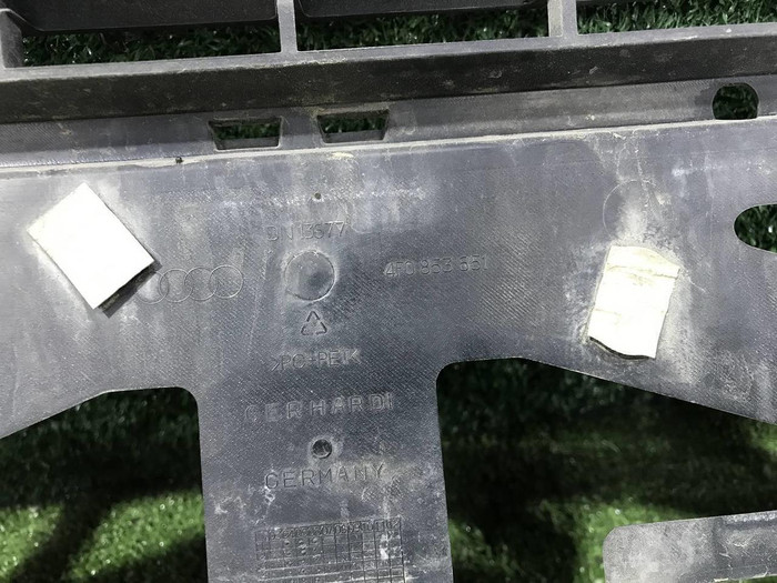 Решетка радиатора Audi A6 3 C6 (2004-2008)