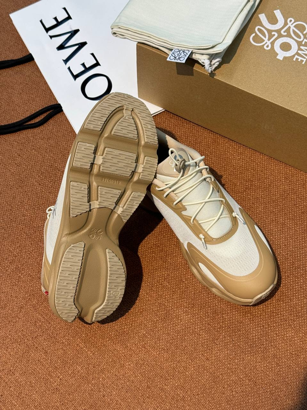 Кроссовки Loewe