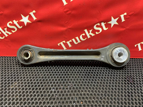 Стойка переднего стабилизатора 2020г