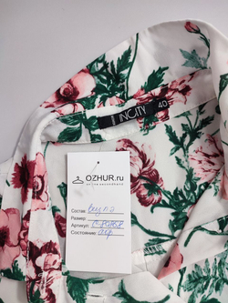 Блузка Incity с цветами 40 размер
