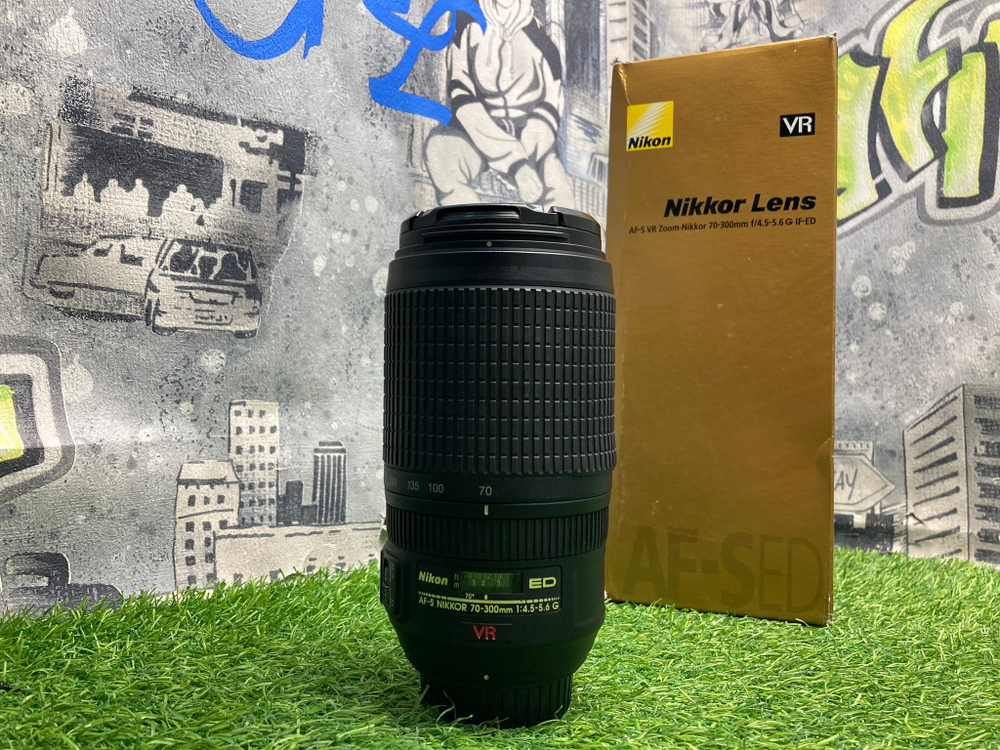 Nikon 70-300mm 4.5-5.6G ED-IF AF-S VR