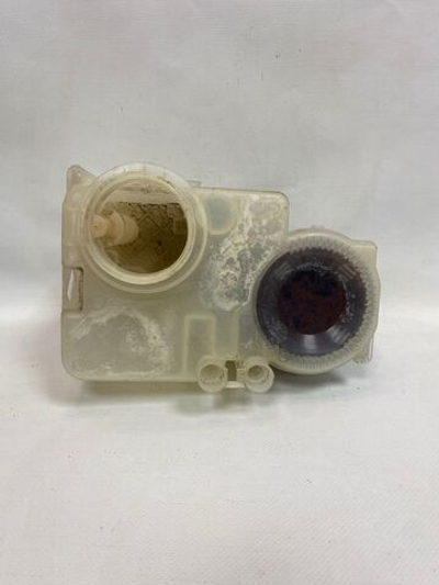 65.1 Бачок для соли к посудомоечной машине SMEG 70400060 б/у