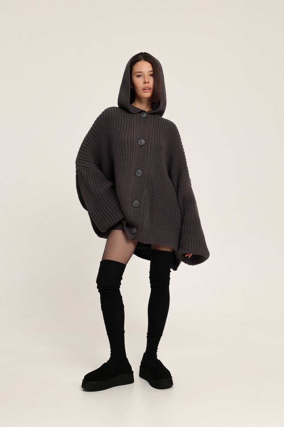 Кардиган вязаный с капюшоном