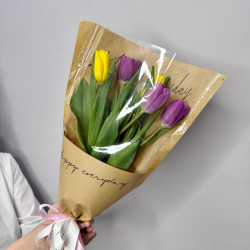 5 тюльпанов микс в крафте