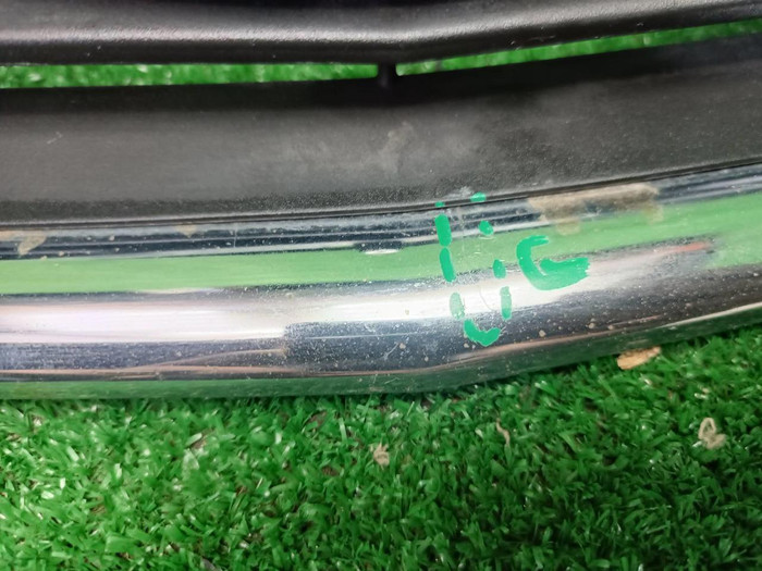 Решетка радиатора Mercedes V W447 (2014-н.в.)