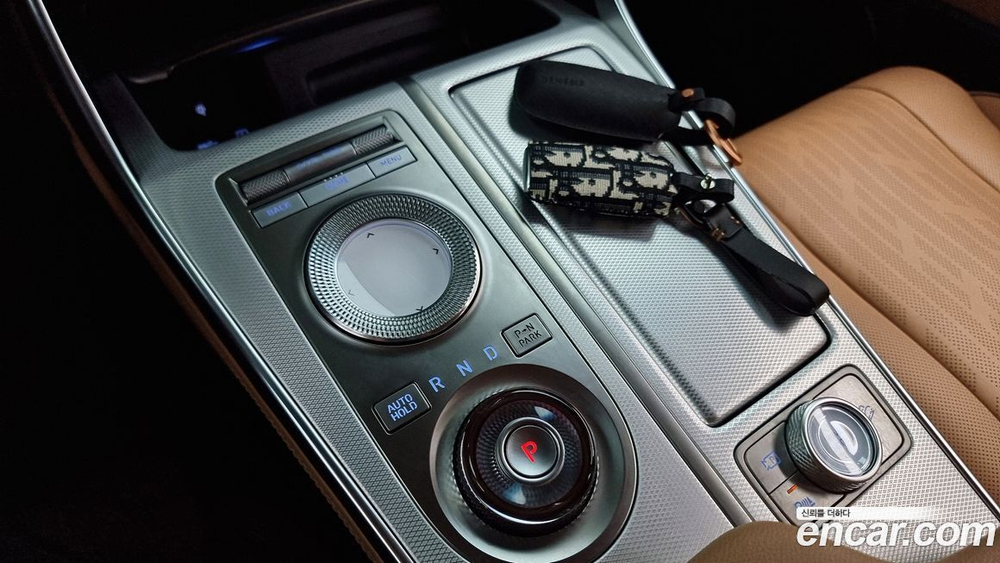 Genesis GV80 2.5T Бензин 2WD (12.2021)