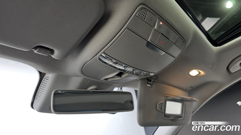 Mercedes-Benz E-Class W213 E300 Avangarde (10.2019)