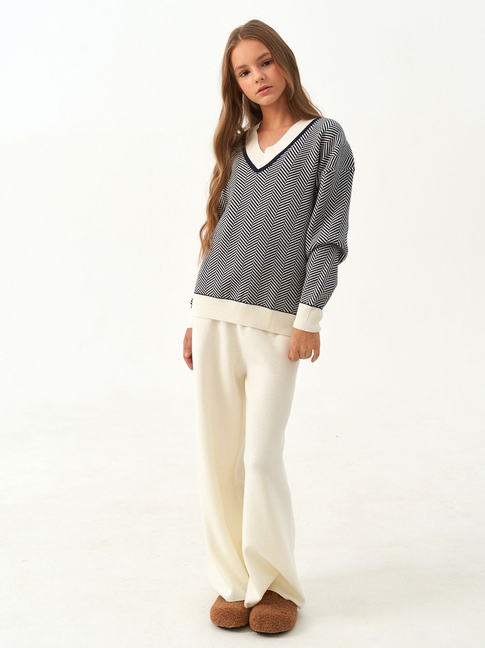 Джемпер для девочки 954 синий-молочный