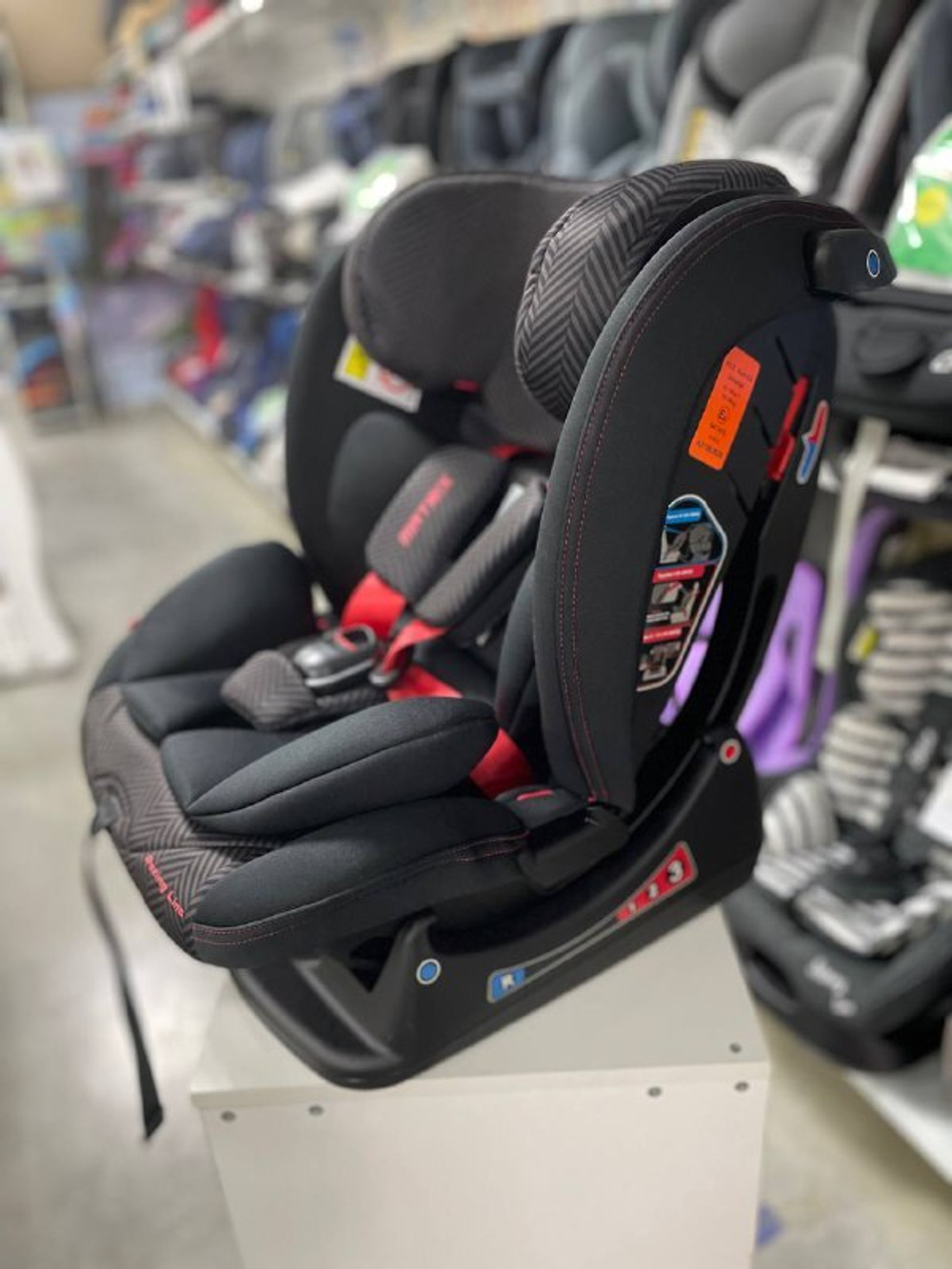 Автокресло Rant AY913 "MATRIX" Racing Line группа 0+-1-2-3  (0-36 кг) blac