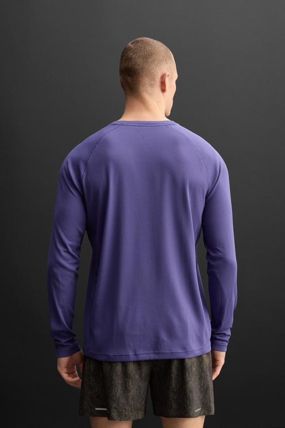 ZARA СПОРТИВНАЯ ФУТБОЛКА ИЗ РЕЛЬЕФНОЙ ТКАНИ, ЧЕРНИЛЬНО-СИНИЙ