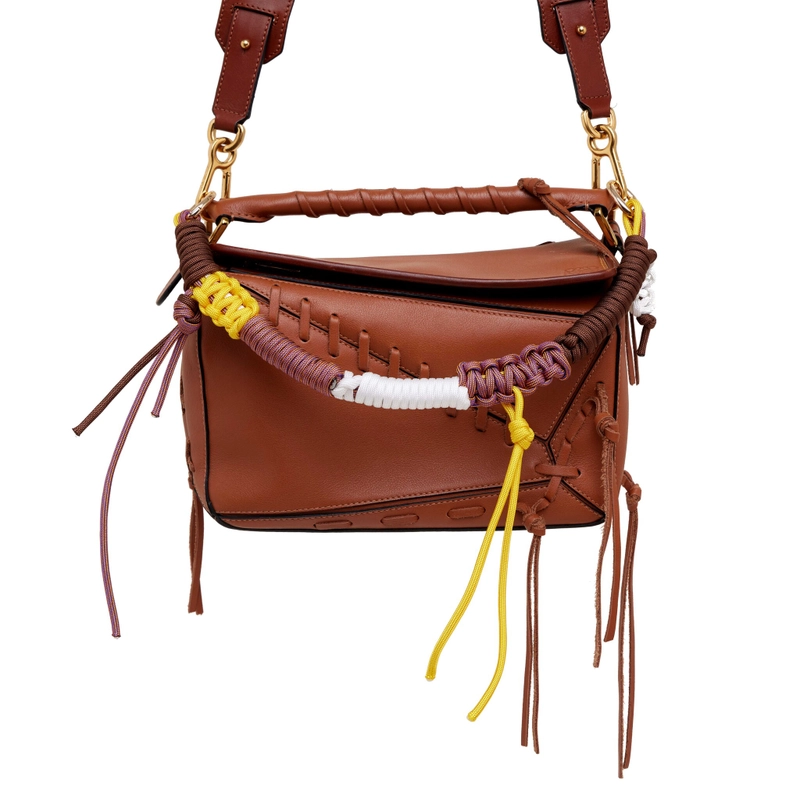 Подвеска на сумку Плетенная Прелесть – Коричневая