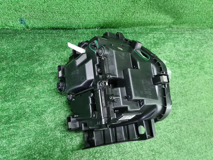 Фара правая Hyundai Santa Fe 4 (2018-2021) LED