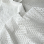 Батист Ромашки на молочном (тёплом белом) фоне