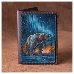 Кожаная обложка на паспорт «Медведь»