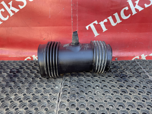 Патрубок воздушного фильтра 2019 г.