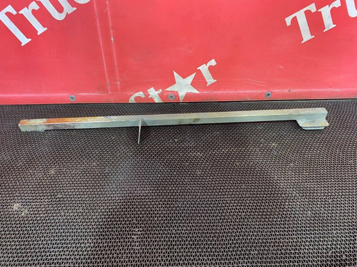 Кронштейн продолжения двери правый