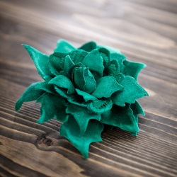 цветок из бархата