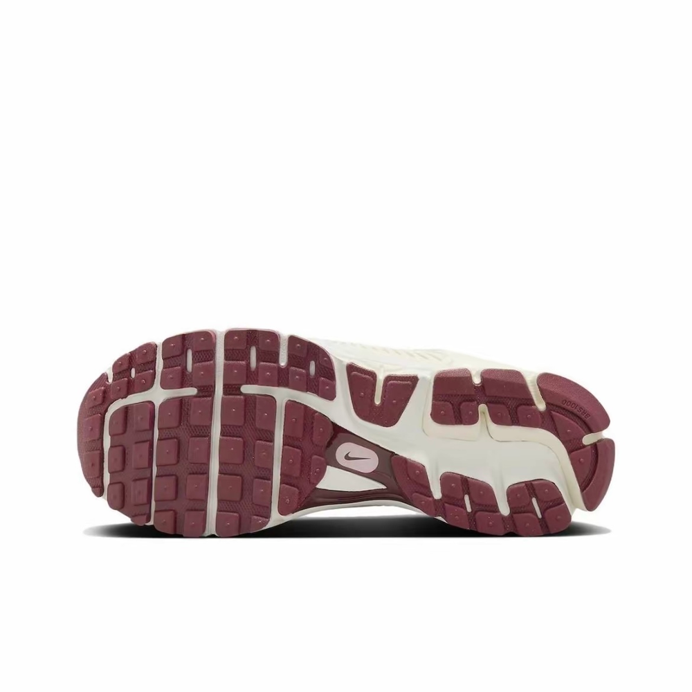 Nike Air Zoom Vomero 5 "Valentine`s Day"