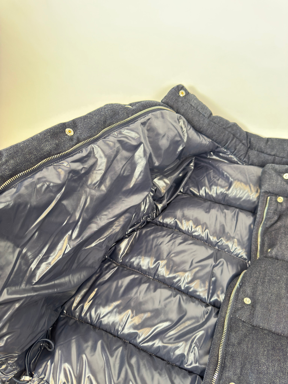 Пуховик Moncler