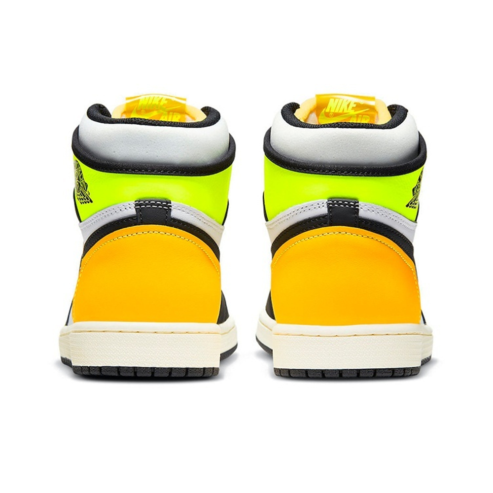 Кроссовки Air Jordan 1 Retro High OG Volt Gold