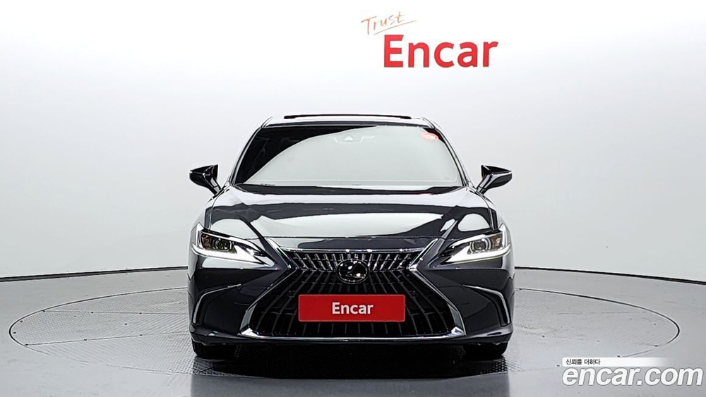 Lexus ES300h 7 Generation Luxury Plus (12.2022)