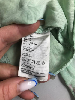 Блузка H&M нежного цвета, маркировка 36, визуально на 42 размер