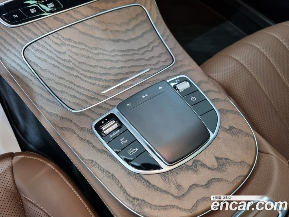 Mercedes-Benz E-Class W213 E300e 4MATIC Exclusive (12.2022)