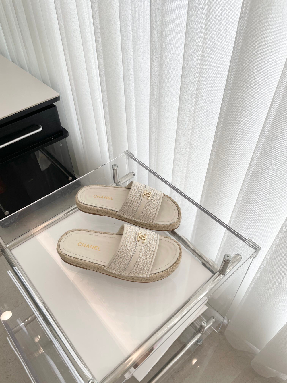 Chanel Slide