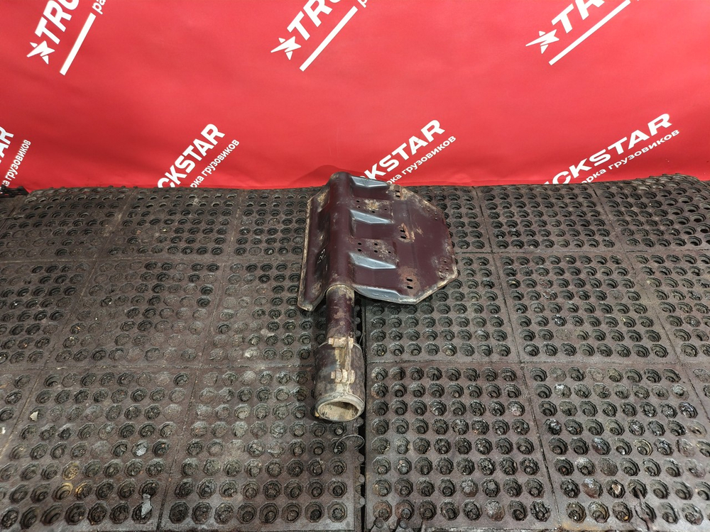 Кронштейн крыла заднего правый