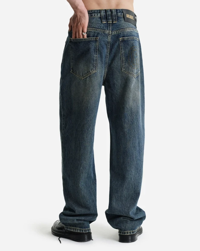 Джинсы-трубы с винтажным эффектом